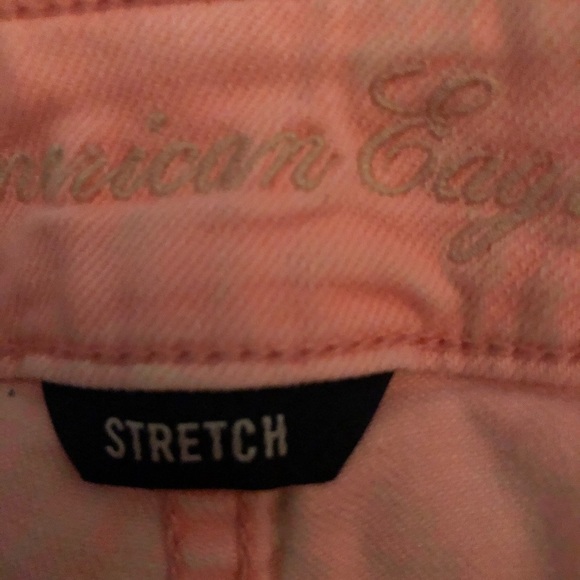 Aeropostale size 2 coral Jean shorts frayed with cuff - Picture 3 of 4